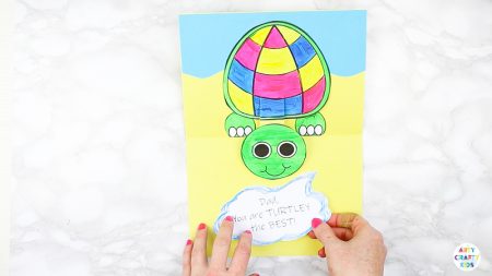 How to Make a Turtle Pop Up Card for Father's Day - Arty Crafty Kids