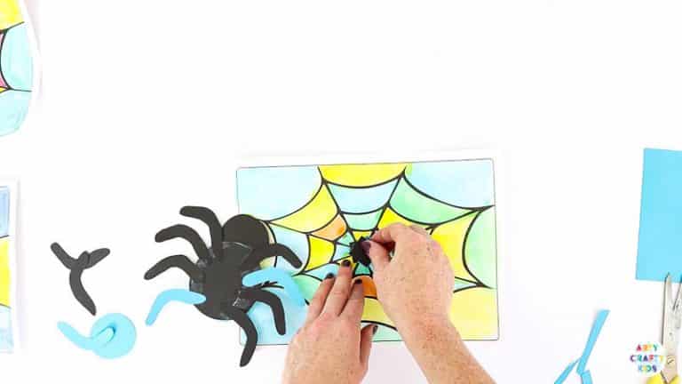 Bobble Halloween Spider Craft - Arty Crafty Kids