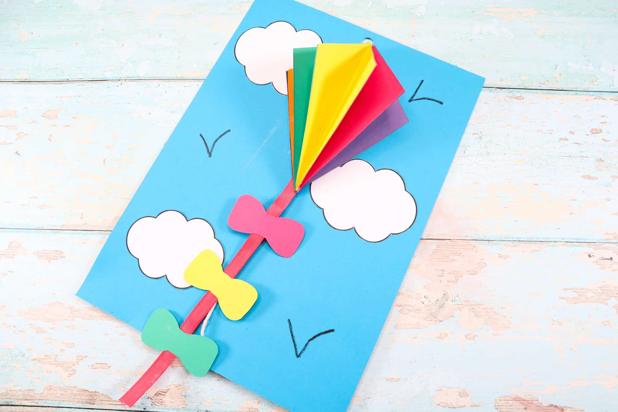 3D Flying Kite Craft - Arty Crafty Kids