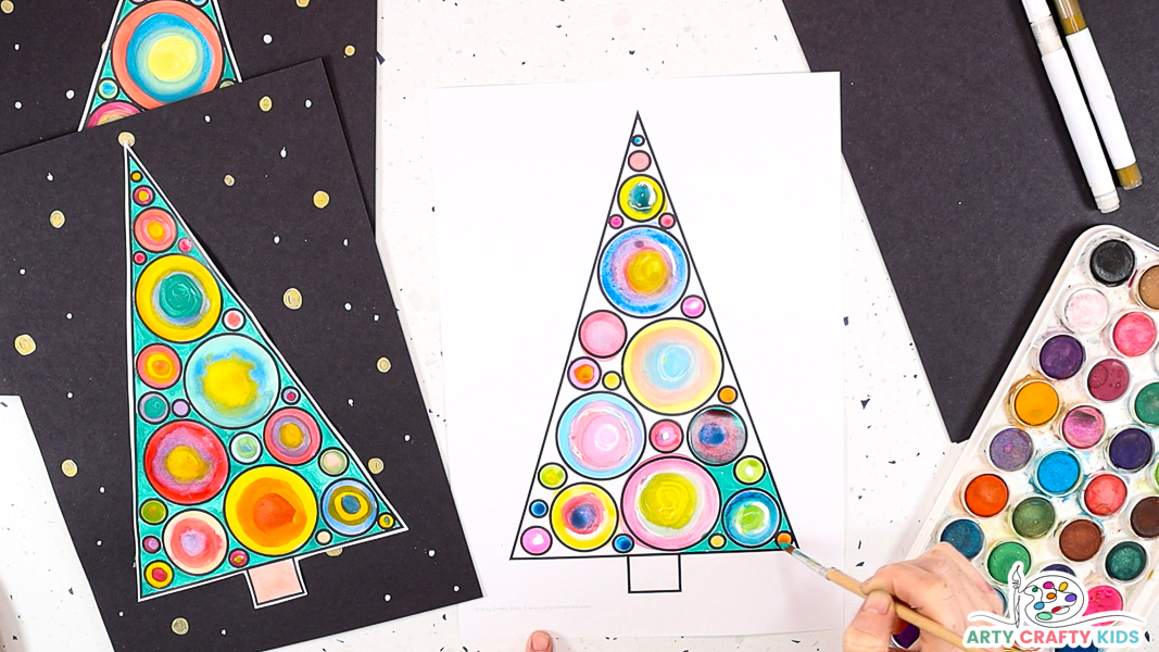 Kandinsky Christmas Tree Circle Art - Arty Crafty Kids