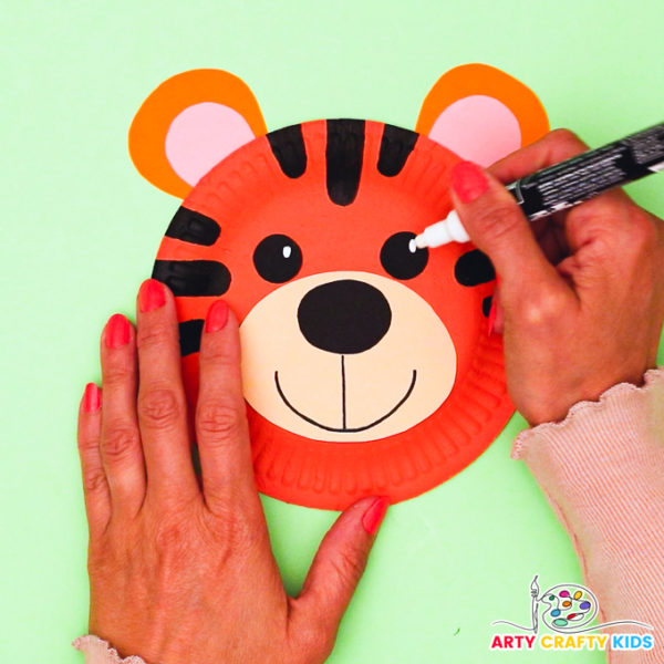 Paper Plate Tiger Craft - Arty Crafty Kids